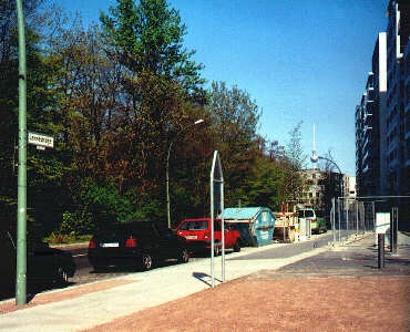 Die heutige Lennstrae in Berlin (April 2005)