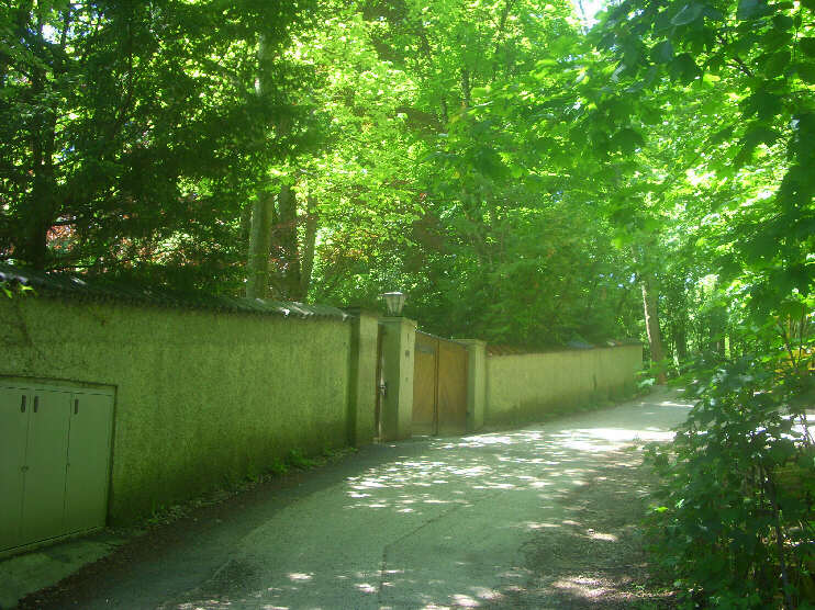 Ernst-Henne-Weg in Garatshausen (Juni 2019)